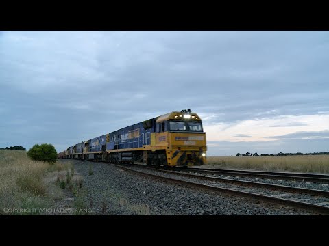 5MA5 Containers & Steel Wagons (4/2/2021) - PoathTV Australian Trains & Railways