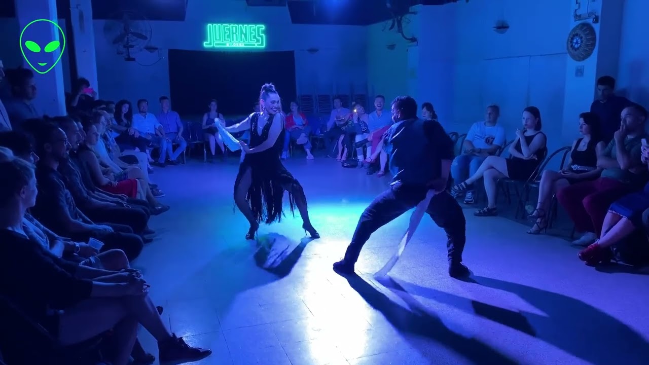 Ezequiel Lopez y Camila Alegre - En Juernes Milonga - (2/3)