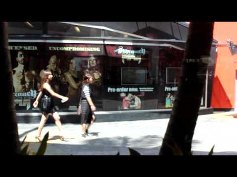 Miss A's Suzy walking around in City Walk