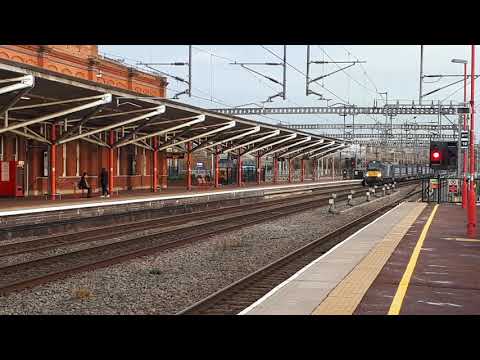 88003 'genesis' passes rugby working 4Z50 daventry to mossend 19/11/17