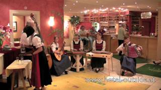 preview picture of video 'Ganzer Hausmusik  Matrei Osttirol Lienz'