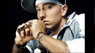 Eminem Ft- Skylar Grey I&#39;m Coming Home