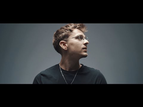 DEVI -  Bohater (Official Video)