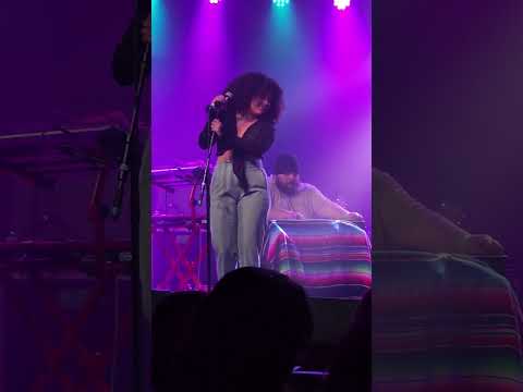 The Altons Live At The Glass House, Float