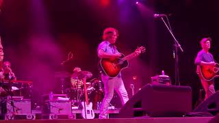 Fountains of Wayne Summerfest 7/4/2025 Hey Julie