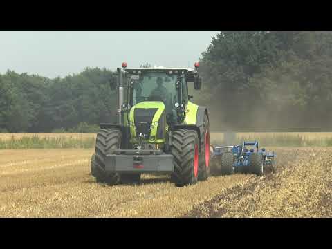 Claas Axion 950 Cmatic with Köckerling Vector cultivator