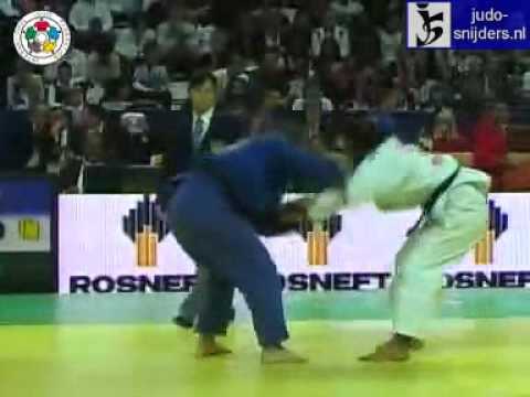 Judo 2009 Paris: Karakas (HUN) - Plaza (ECU) [-57kg].