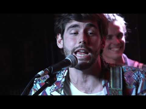 Antonio Hueso de cerca con Álvaro Soler | "Te quiero lento", con Sofía Ellar