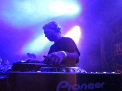 DJ Dilemma @ Zodiak Commune - Analog Dialogue [11-09-2010, Popcentrum 013, Tilburg]