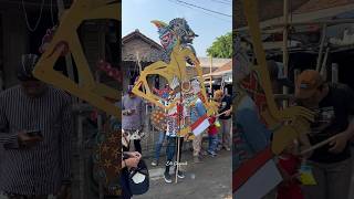 Download lagu Wayang kulit ukuran super besar di Kedokanbunder Indramayu mp3