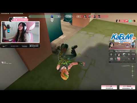 PAULA NOBRE TOMANDO SUSTO