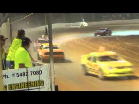 Modified Sedans 30/30 - Final - Gympie Speedway - 15/2/2014