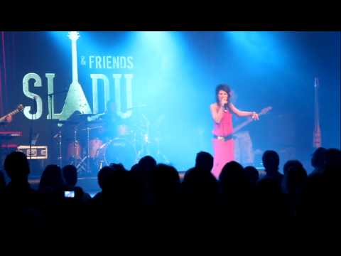 Slädu - Kiss (Feat. Marina Santelli)