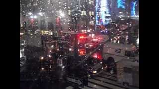 NYC 34th & 8th Ave Nor Eater action