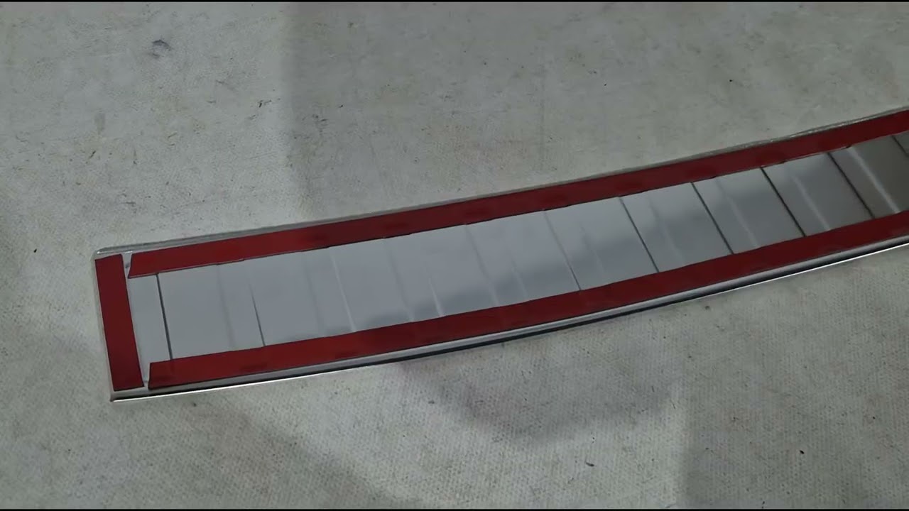 Volkswagen T7 2021- гг. Накладка на задний бампер Carmos (Матовый, Нержавеющая сталь) Video 1