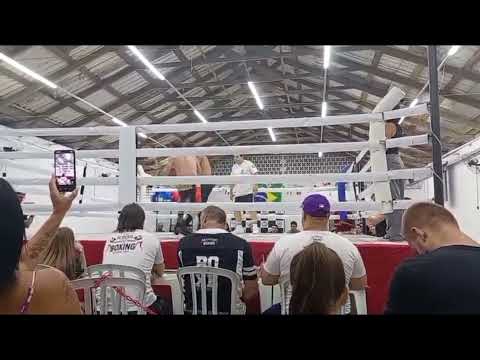 KALORÉ – "Team Andrade" conquista três nocautes e troféu em evento de boxe no litoral do Paraná