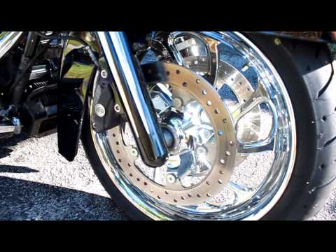 Before and AFTER Arlen Ness Front End install 2013 FLTRX