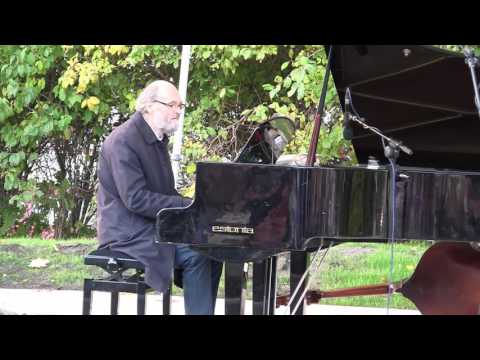 Arvo Pärt esitab Ukuaru valsi