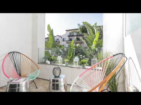 Modern Designer-Done Townhouse | 1322 N Detroit Street