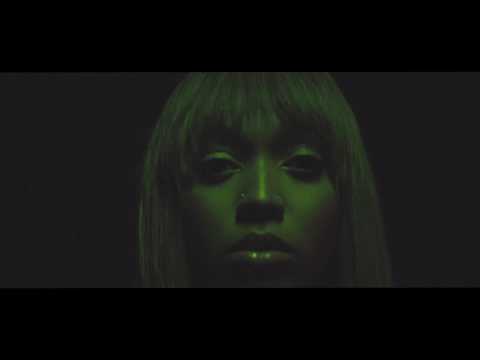 Neila - Comfy (Official Music Video)