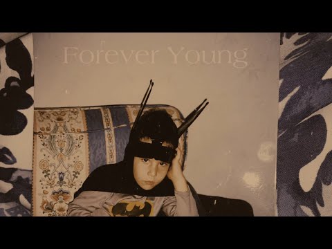 Nick de la Hoyde - Forever Young - (Official Video)