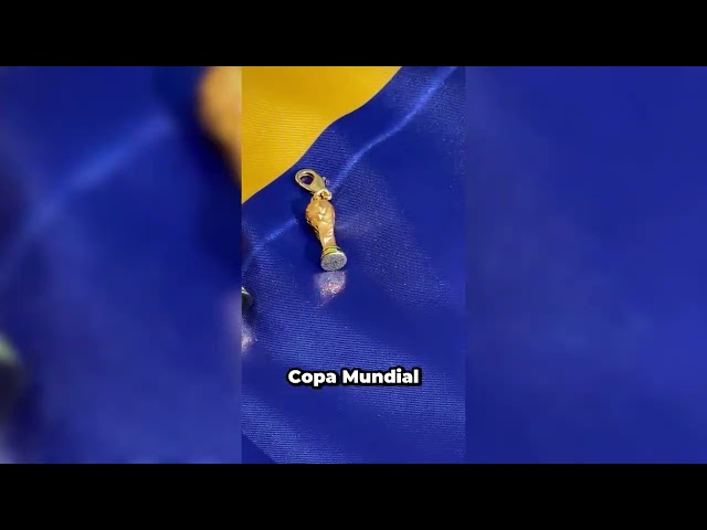 Vídeo relacionado con ms móvil shop Llavero Atlético de Madrid Metálico 40x30 mm Producto Oficial | Escudo del Club con Anilla Resistente | Accesorio para Llaves, Mochila o Regalo Aficionados | 30 g (Gris)
