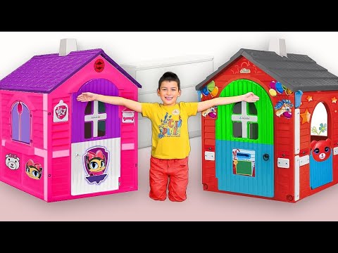 Max play with funny Playhouses toys - compilation from Smile Toy Review