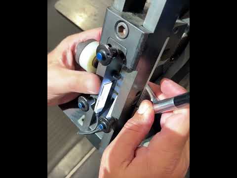 Building a Stealth UDI on the TM Tour Truck | TaylorMade Golf