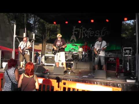 Cumbal - Lejboy / živě na Fírfestu 2015