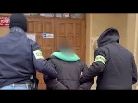 Policyjna specgrupa rozbiła gang wyłudzający pieniądze od seniorów.