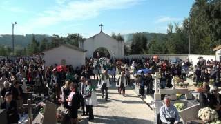 preview picture of video 'Celebração dos defuntos no Cemiterio Alem do Rio - 2014'