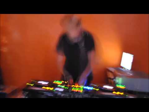 Burns-Lies Vs Dimitri Vegas & Like Mike-Mammoth (Dj Tim Tito Mash-Up)