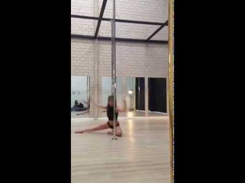 Mulan Disney Poledance Freestyle