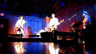 Honeybrowne - Something to Believe In live @ Saxon Pub 08/11