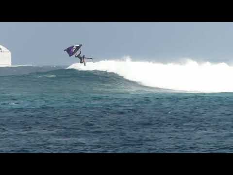 Wingfoiling with the TANJI on a nice swell ...