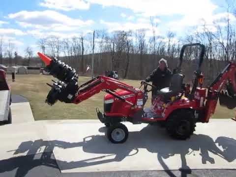 Massey Ferguson GC1700 Tractor with DL95 Loader Lifting Test
