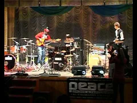 Igor Merezhany - School Days (Stanley Clarke cover @ Drum Day 2010 in Mariupol)