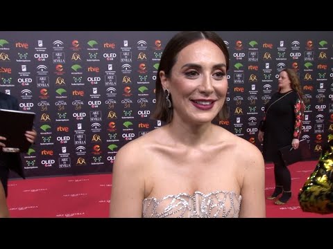 La estilista Cristina Reyes revela si es la encargada del nuevo vestido de novia de Tamara Falc