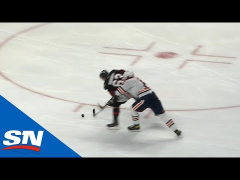 Vidéo: Adam Larsson marqué un SUPERBE BUT...dans son propre filet!!!!