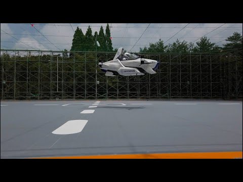 Kleinstes Flugauto der Welt hebt in Tokio ab