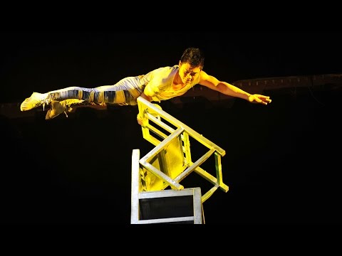 Beijing - Acrobat Show with Transfer