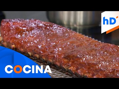 Receta de costillas a la parrilla con salsa BBQ casera | hoyDía | Telemundo