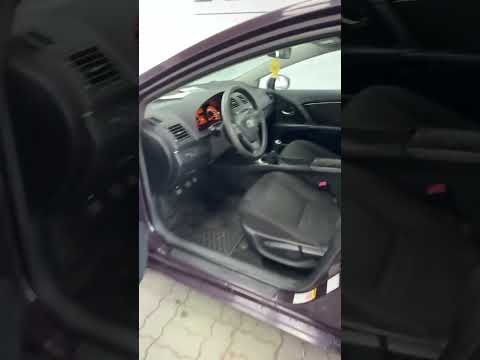 фото toyota avensis iii 0