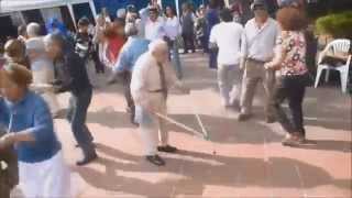 Download lagu Old man dancing Unicorn Zombie Apocalypse- Borgore & Sikdope mp3 Download lagu Old man dancing Unicorn Zombie Apocalypse- Borgore & Sikdope mp3