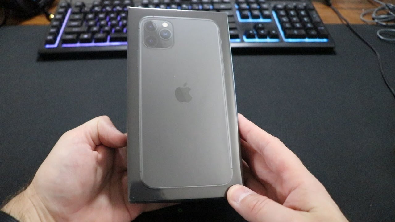 iPhone 11 Pro Max Unboxing - Space Gray