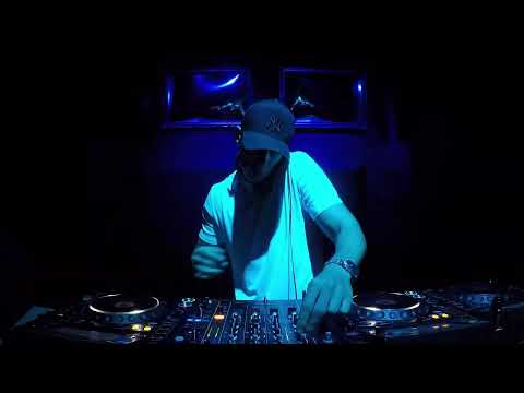 The Blue Oyster: Kaotik / 14.08 / 18 - 19