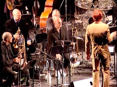 Steroid Maximus "Seventy Cops" Live at Le Pompidou 2003