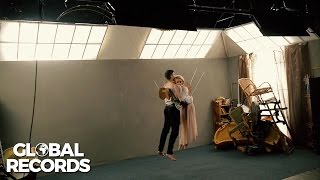 Making of &quot;Carla&#39;s Dreams - Aripile&quot;