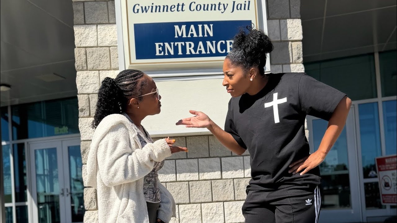 Sharra & Dutchess get into it outside the jail over what to do with their Mom and she brings up Dre!