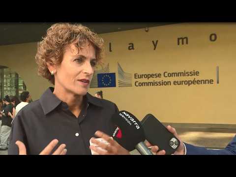 Chivite traslada en Bruselas a la vicepresidenta Ribera el apoyo de Navarra al vehículo eléctrico 